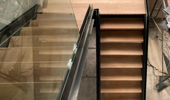 พื้นไม้สัก บันไดไม้สัก