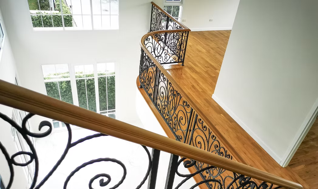 พื้น บันได ไม้มะค่า